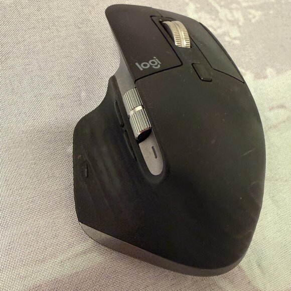 Logitech MX Master 3S for Mac Wireless Performance Mouse – Black - Picture 2 of 8